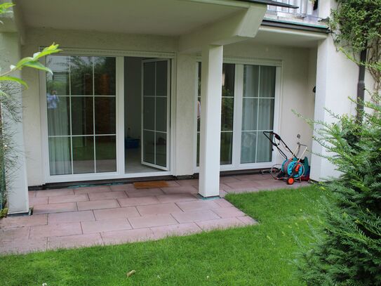 1Room flat with garden in Obermenzing, 20 min to Munich Center and close to skiing resorts