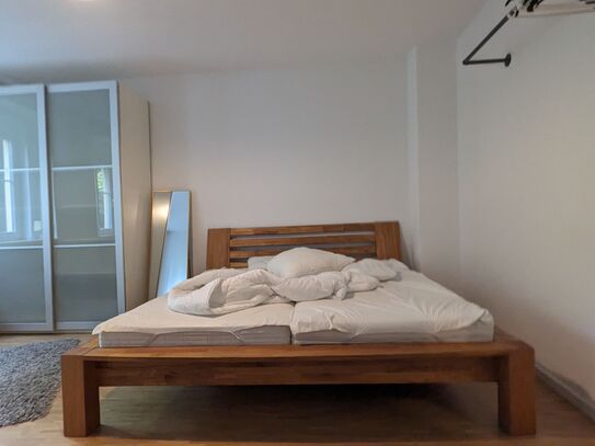 Modern, bright room (20m²), fully furnished in a 3-person shared apartment – Prenzlauer Berg – available immediately