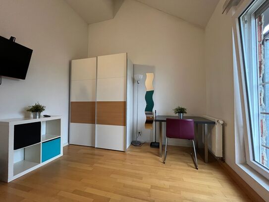 Simplex Apartments: apartment for two, Karlsruhe, Karlsruhe - Amsterdam Apartments for Rent