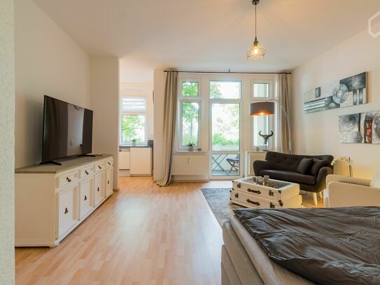 Modernes Appartement mit Balkon - 10 Min vom Flughafen Schönefeld