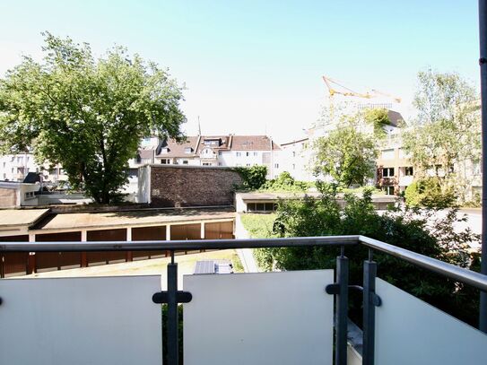 Elegant and modern apartment near Barbarossaplatz, Koln - Amsterdam Apartments for Rent