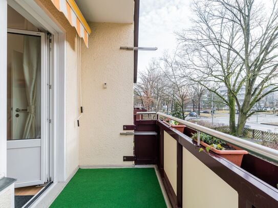 Lovely flat in Zehlendorf-Nikolassee with own parking space