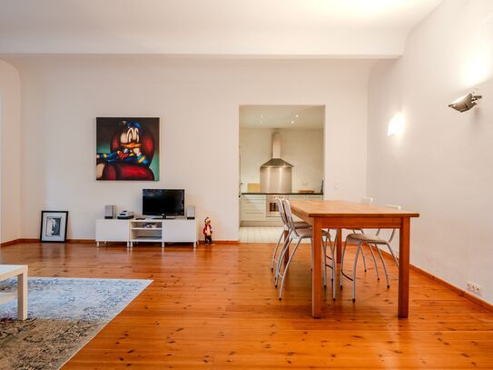 Unique & Spacious Loft-Style Apartment in Berlin Mitte – Perfect for Young Professionals!