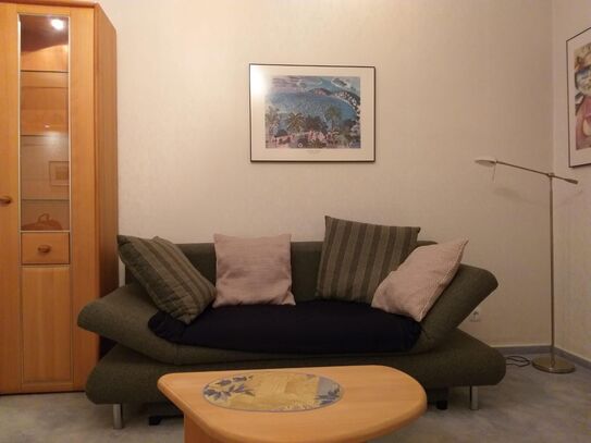 Lovely apartment in a hip neighborhood full of cafes and bars - 1 min from Train station. Fully furnished.