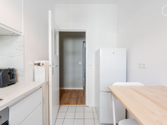 Neu renovierte, moderne 3 Zimmer Wohnung nähe Kurfürstendamm/Charlottenburg