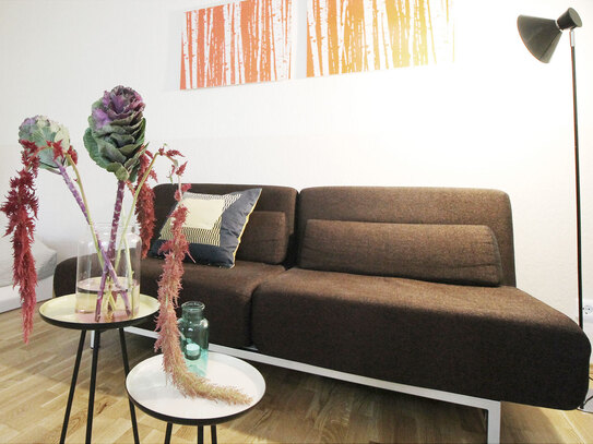 Modern and stylish studio apartment with balcony in central Mitte