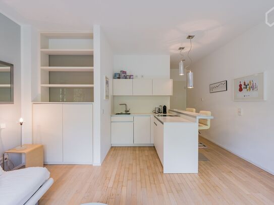 Modern Studio Apartment in Kreuzberg