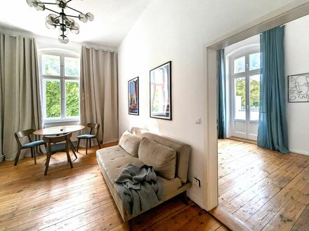 Altbauwohnung mit Terrasse | Spacious and fantastic flat with incredible terrace