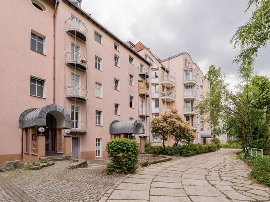 Lovely and cozy studio with balcony