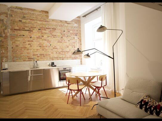 (Anmeldung possible) Quiet loftstudio located in Friedrichshain