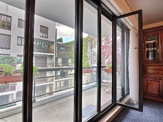 Luminous Oasis in the Heart of Les Halles - 2 rooms - 55m²