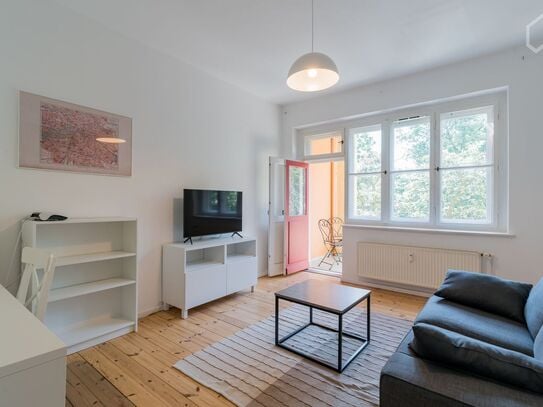 Cozy fully furnished 2-room apartment with balcony in beautiful, quiet and well connected location, Berlin - Amsterdam…