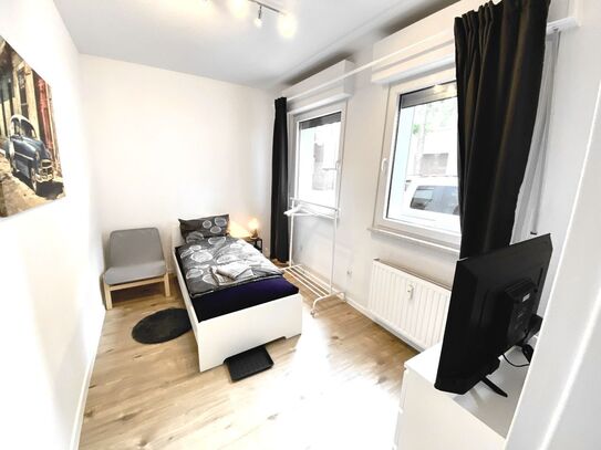 #VAZ Apartments DU01 |Kitchen | Free WiFi |Parking, Duisburg - Amsterdam Apartments for Rent