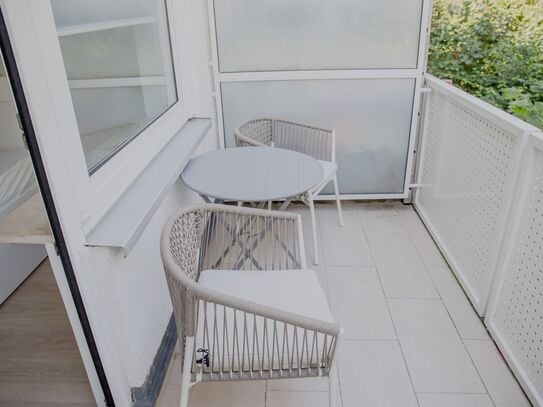 Furnished 1-room apartment with modern amenities in Munich's beautiful district of Solln.