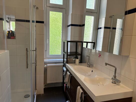 Geräumige 5-Zimmer-Wohnung in Friedenau/Spacious 5-Room Apartment in Friedenau I Available from 05.02.26 – 04.02.27, wi…