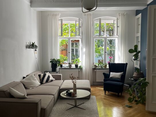 Urban Elegance: Chic Retreat with Classic Touches, Berlin - Amsterdam Apartments for Rent