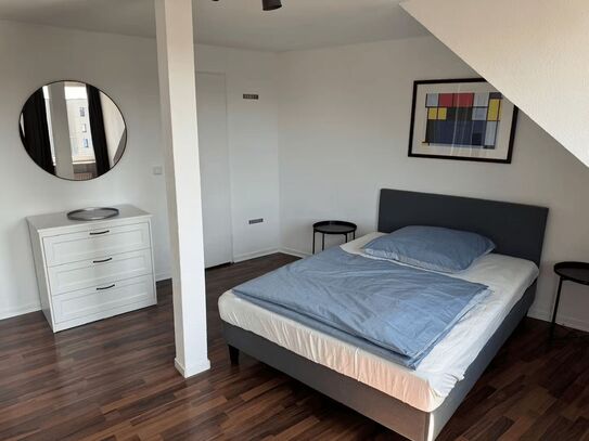Liebevoll eingerichtetes und gemütliches Zuhause in Düsseldorf