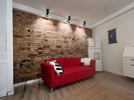 Neu renoviertes Apartment (Souterrain, 2 Räume) im Herzen von Nürnberg