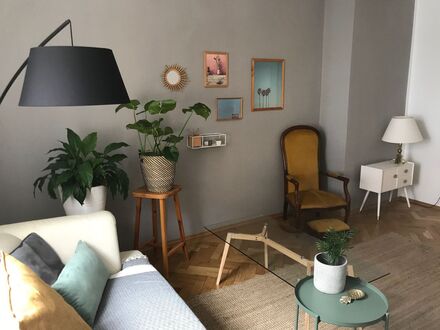 Moderne 3-Zimmer Altbauwohnung von April - September 2019 | Modern & Spacious Appartement from April - September