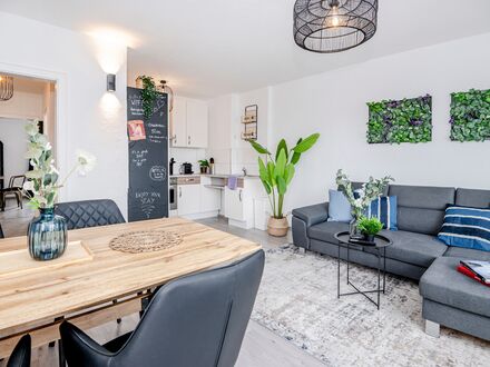 Helles, gemütliches Zuhause mitten in Mülheim an der Ruhr | Forest Premium Apartment Balcony | Mülheim, WI-FI
