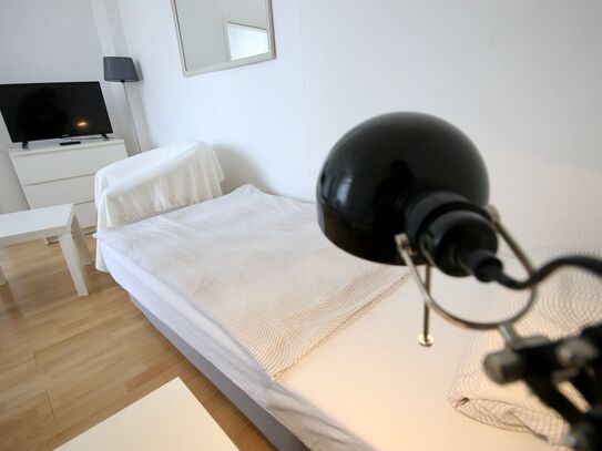 Affordable 3-Room Worker’s Apartment – Ideal for Large Groups (90 sqm, 3 Rooms, Kitchen, Bathroom)