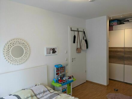 Hochwertige/ Möblierte 2-Zimmer-Wohnung mit Garten | High quality / furnished 2-room apartment with garden