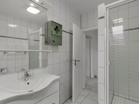 Spacious 3 room apartment in the west of Cologne, Koln - Amsterdam Apartments for Rent