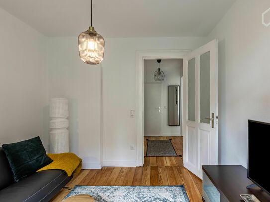gemütliche 2-Zimmer Wohnung mit Balkon in Elbnähe zwischen Hafen-City und Elbpark Entenwerder