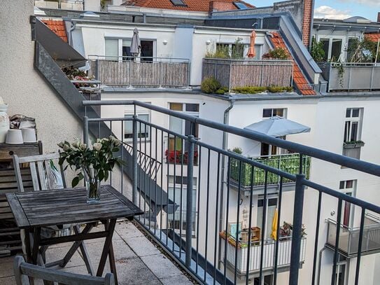 Sun-drenched luxury loft with two terraces in Prenzlauer Berg (Berlin)