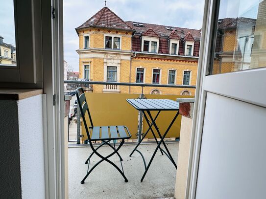 Modern 2-room apartment with balcony in Dresden-Pieschen - High-quality furnishings, central location