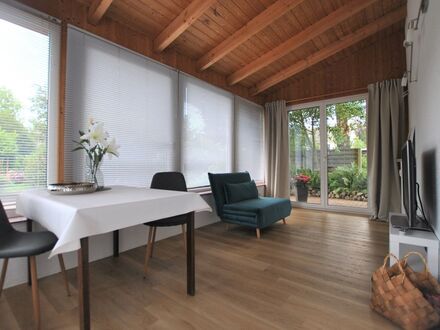 Charmante ebenerdige barrierefreie Wohnung in ruhiger 5-Parteien-Hausgemeinschaft | Charming Ground-Floor Accessible Ap…