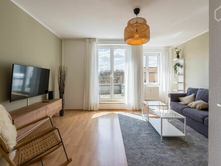 Fantastisches 3-Zimmer-Apartment mit Balkon, direkt an der Spree