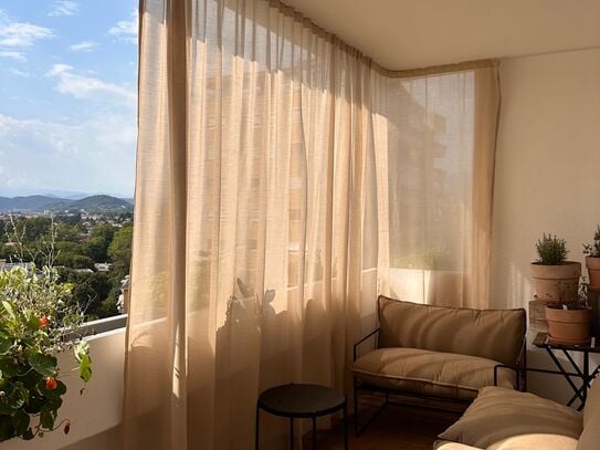 Sonnige Penthouse-Wohnung mit Weitblick über Graz