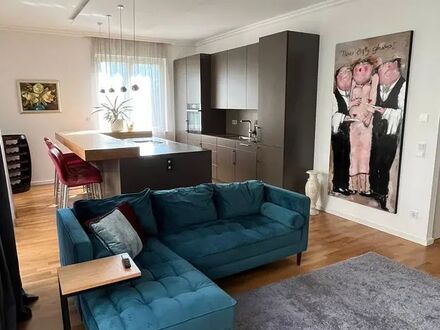 Stilvolle Möbelierte 3-Zimmer-Wohnung mit Balkon und EBK in Berlin | Stylish furnished 3-room apartment with balcony an…