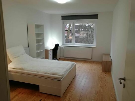 Schöne, neu renovierte 2-Zimmer Wohnung in ruhiger Lage