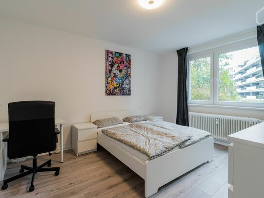 Wunderschönes und großzügiges Apartment mit Balkon in Wilmersdorf