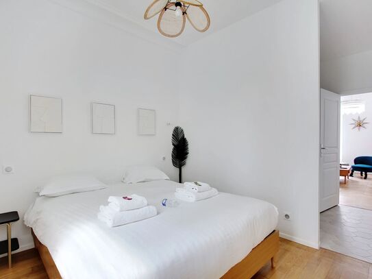 Brand new and tastefully decorated apartment in the heart of Paris