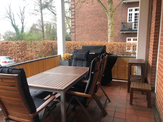 large, modern and beautiful 4 bedroom flat in Othmarschen