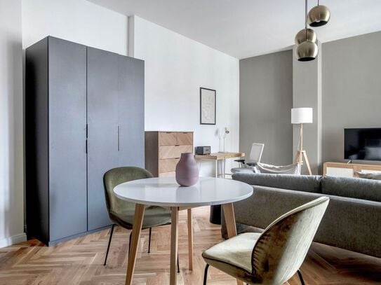 Sleek Kreuzberg Studio in super central area