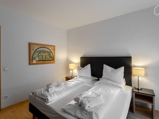 2 room Junior Suite at the old opera, Frankfurt - Amsterdam Apartments for Rent