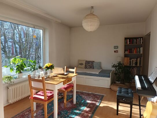 Sonnige Wohnung mit Balkon in Berlin Schöneberg