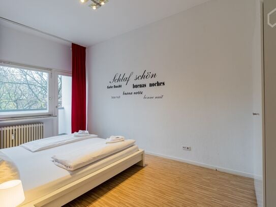 Lovely & neat flat in Tiergarten