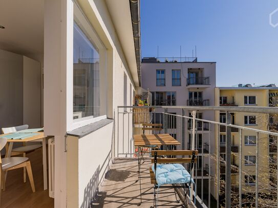 Quiet and sunny apartment in Schöneberg