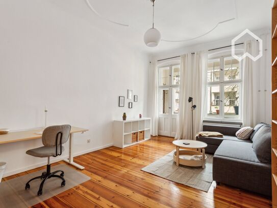Großzügig geschnittene, moderne Altbauwohnung nahe Neukölln - voll ausgestattet
