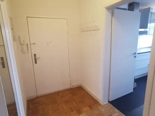 Central & spacious 3-room apartment in Ludwigsburg in a former American community