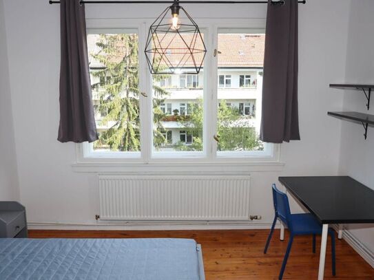 SHARED LIVING: Cozy & bright apartment located in Britz