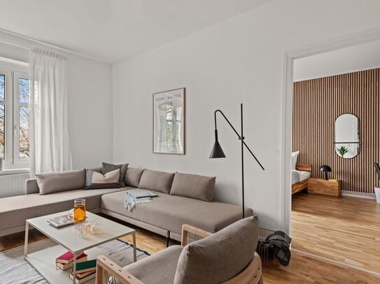 Spacious 2.5 Room Apartment in a Trendy Berlin Neighborhood, Berlin - Amsterdam Apartments for Rent