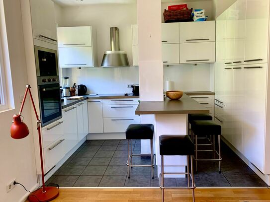 Luxury, spacious apartment in Charlottenburg