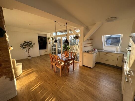 Beautiful Penthouse Apartment with Rooftop Terrace in Berlin Neukölln, Right Next to Tempelhofer Feld (Schillerkiez), B…