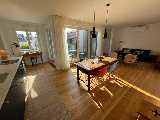 Soho-Style neue & wunderschöne 2 Zimmer Penthouse Wohnung mit Klimaanlage und Terrasse in Berlin-Mitte